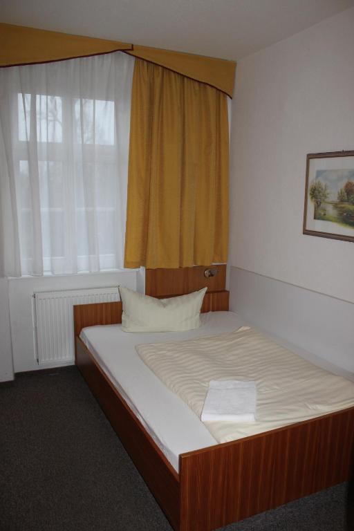 Landgasthof Neue Schaenke Konigstein an der Elbe Room photo